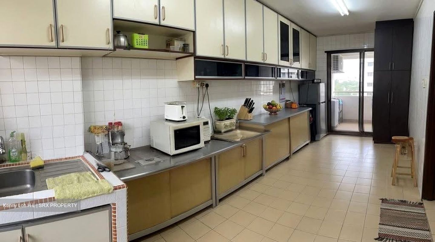 Blk 250 Gombak View (Bukit Batok), HDB 3 Rooms #629573411